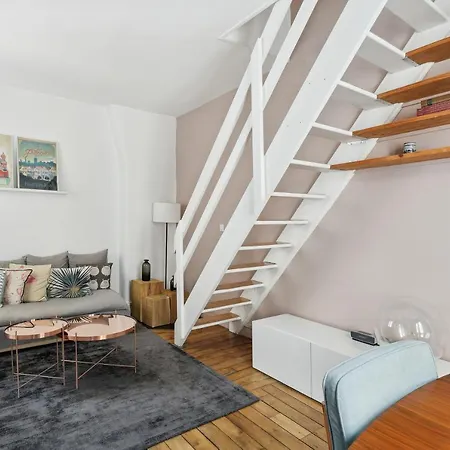 Lägenhet Charming Duplex In Privatestreet, Citycenter
