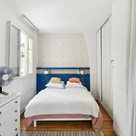 Charming Duplex In Privatestreet, Citycenter Paris