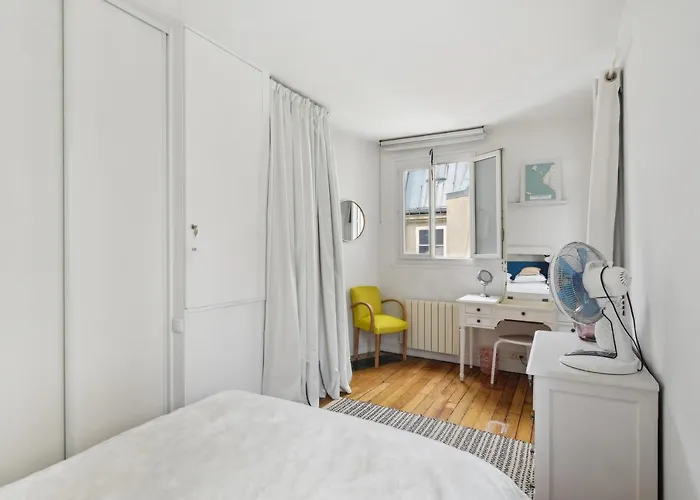 Apartment Charming Duplex In Privatestreet, Citycenter