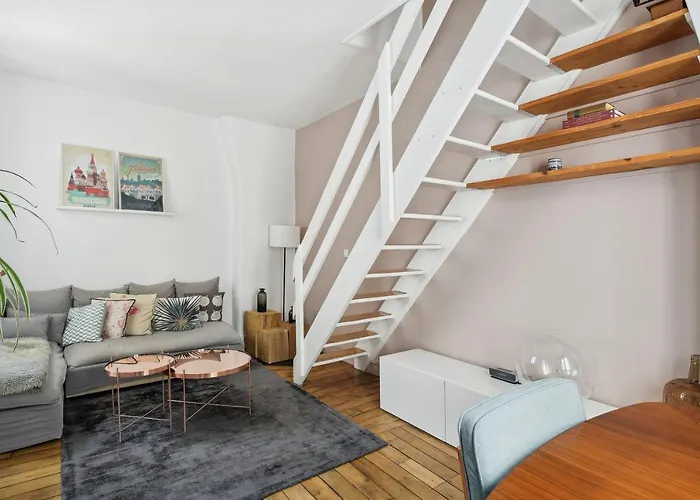 Apartment Charming Duplex In Privatestreet, Citycenter